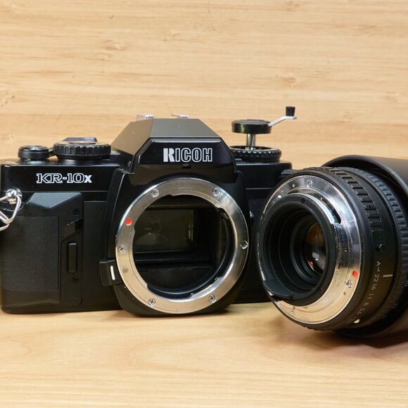 Ricoh KR-10x SLR Film Camera, with Sigma 28-70mm UC Zoom Lens, Made in Japan - Picture 5 of 11